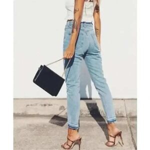 Lioness Mind Over Matter High Waisted Mom Jeans Light Wash Size XS